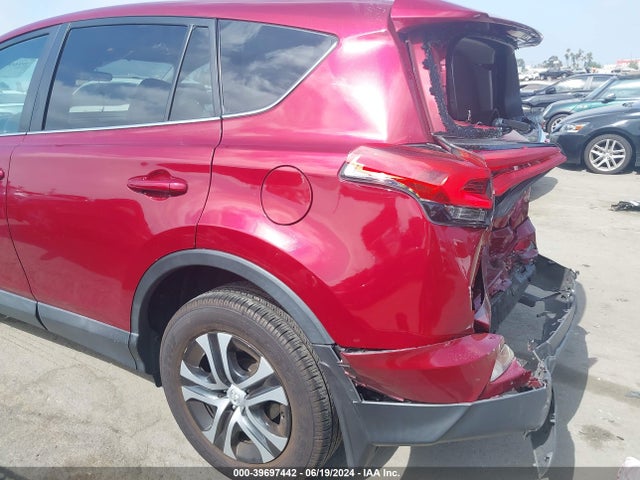 Toyota RAV4 LE 2018 2T3ZFREV2JW480585 Image 6