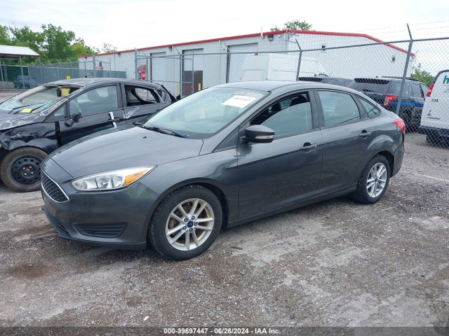 Ford FOCUS SE 2018 1FADP3F27JL267925 Image 2