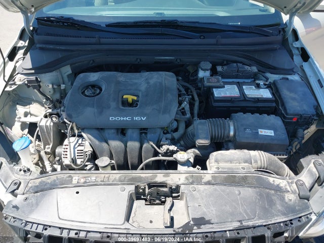 Hyundai ELANTRA SE 2017 5NPD74LFXHH171678 Image 10