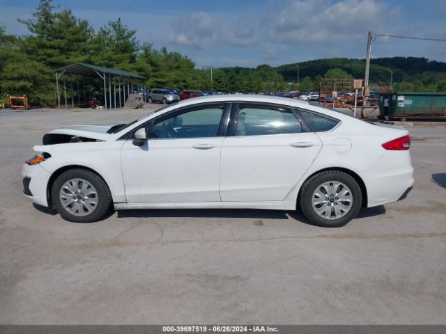 3FA6P0G76KR183583 Ford FUSION S