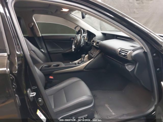 JTHBA1D25G5036639 Lexus IS 200T