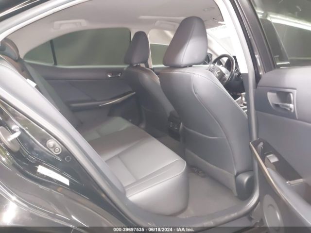 JTHBA1D25G5036639 Lexus IS 200T