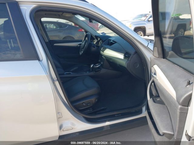 WBAVM1C58FV498660 BMW X1 Sdrive28i