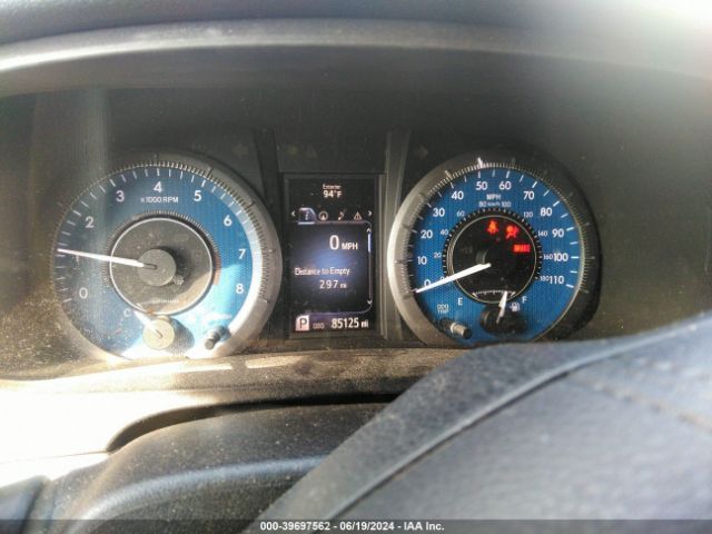 5TDYZ3DC6HS851436 Toyota Sienna Xle Premium 8 Passenger