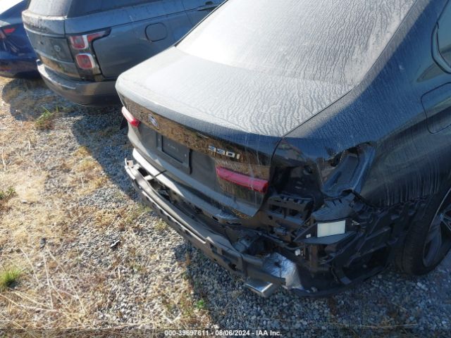 3MW69FF01R8E08825 BMW 3 Series 330i