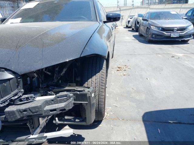 3MW69FF01R8E08825 BMW 3 Series 330i