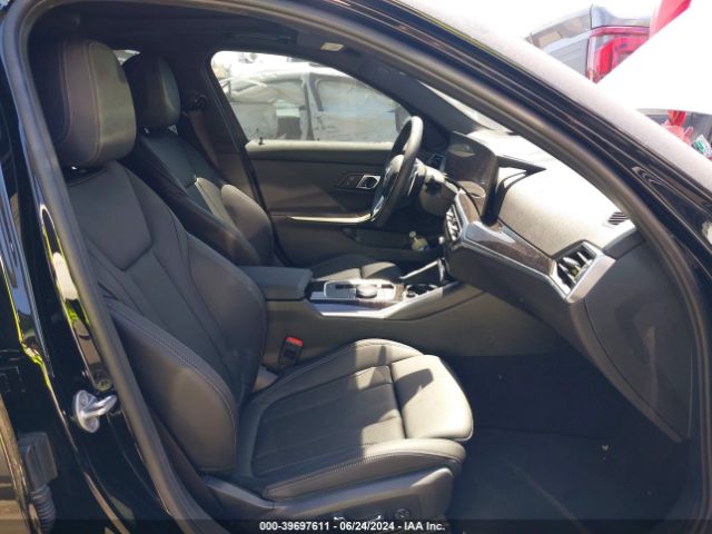3MW69FF01R8E08825 BMW 3 Series 330i