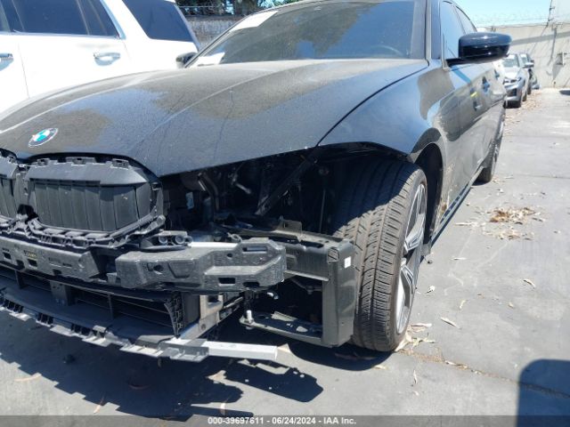3MW69FF01R8E08825 BMW 3 Series 330i