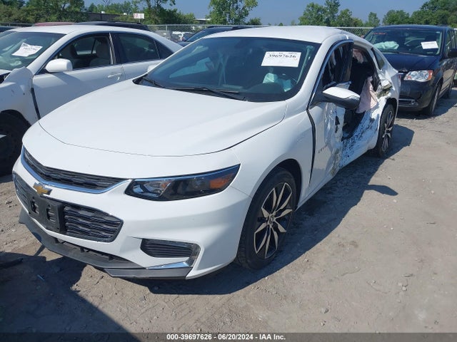 Chevrolet MALIBU LT 2018 1G1ZD5ST9JF220129 Image 2