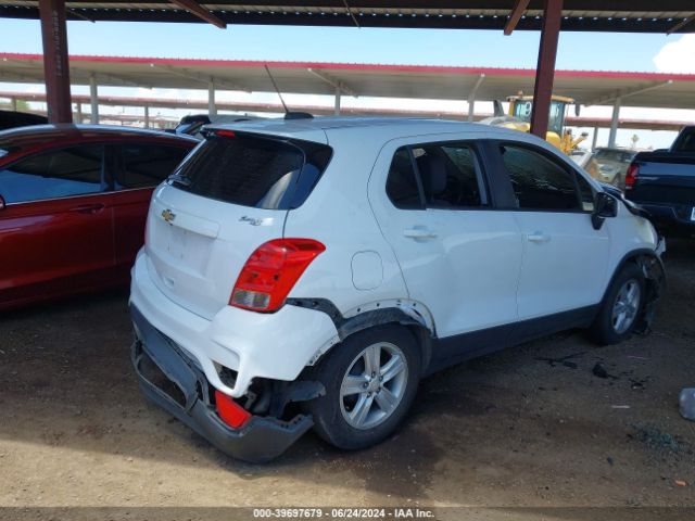 3GNCJKSB4LL131239 Chevrolet Trax Fwd Ls