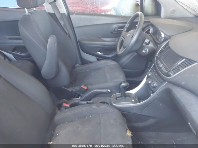 3GNCJKSB4LL131239 Chevrolet Trax Fwd Ls