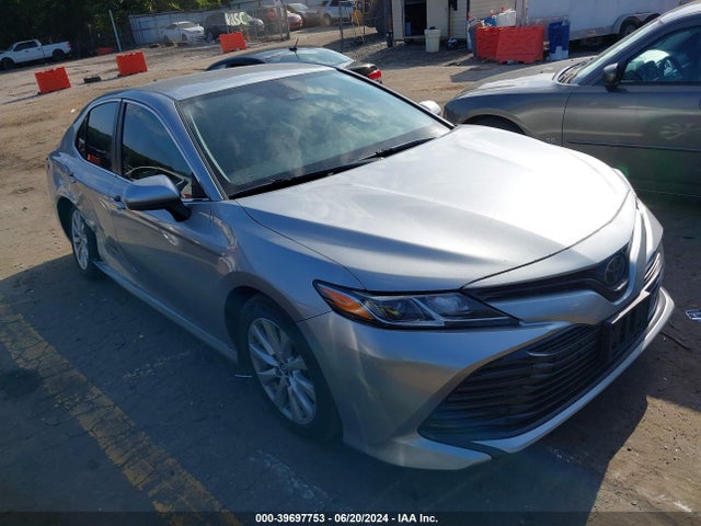 Toyota CAMRY LE 2020 4T1C11AK8LU892166 главное изображение