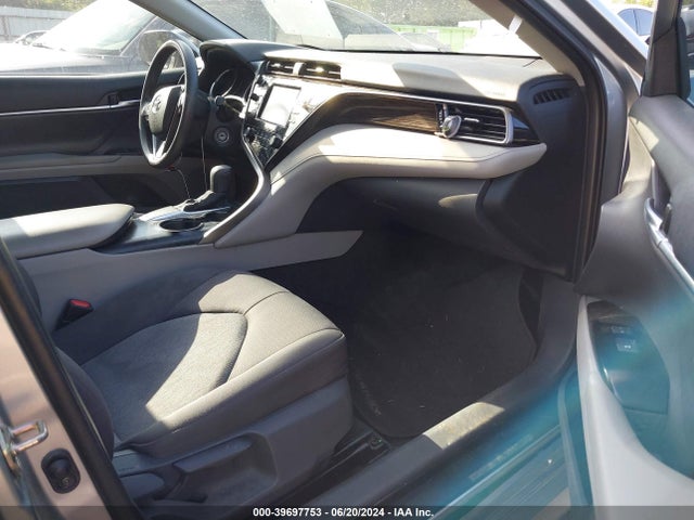 Toyota CAMRY LE 2020 4T1C11AK8LU892166 Image 5