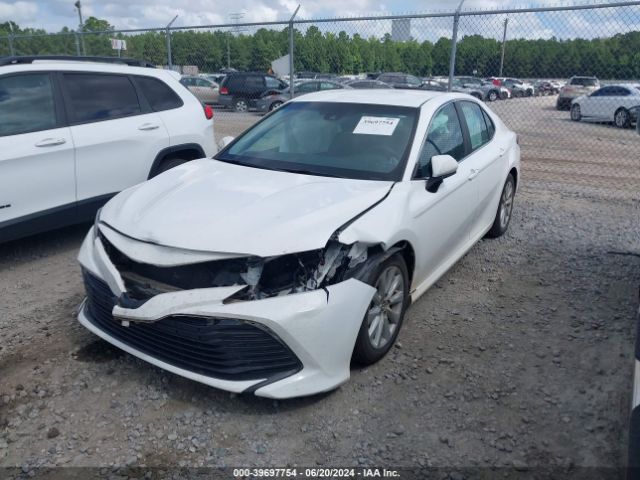 4T1B11HK8JU564826 Toyota CAMRY LE