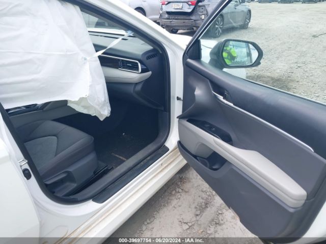 4T1B11HK8JU564826 Toyota CAMRY LE