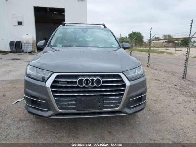 WA1LHAF71JD023453 Audi Q7 2.0t Premium