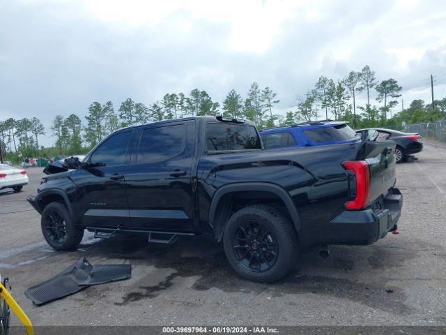 5TFLA5AB9NX015618 Toyota Tundra Sr5