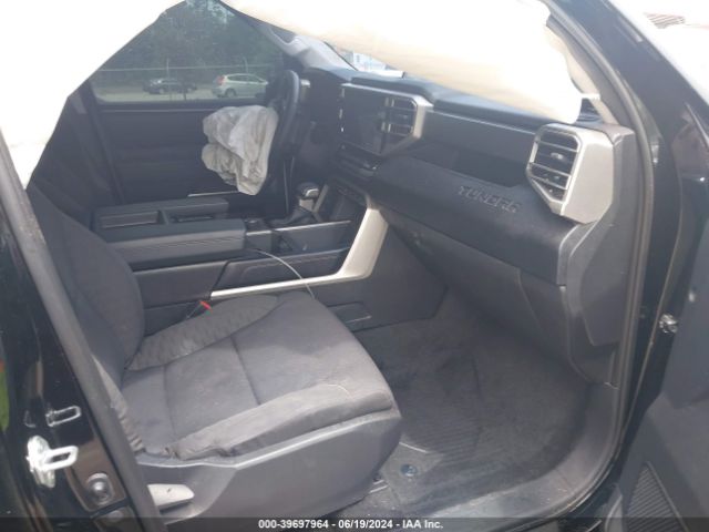 5TFLA5AB9NX015618 Toyota Tundra Sr5