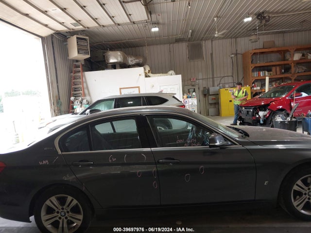 BMW 330e Iperformance 2017 WBA8E1C31HK895463 Image 14