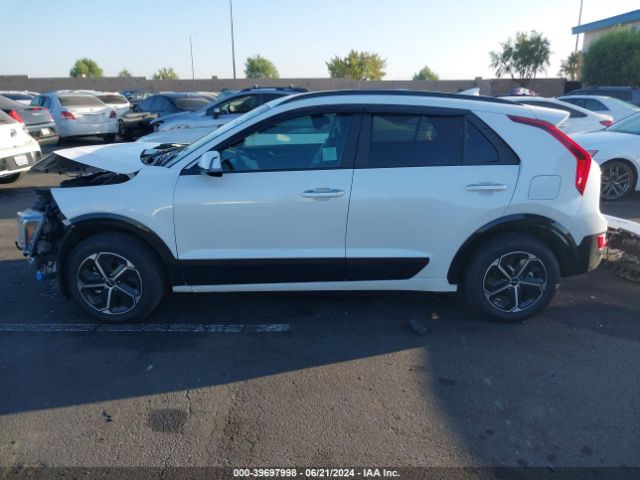 KNDCT3LE1R5162328 KIA NIRO SX
