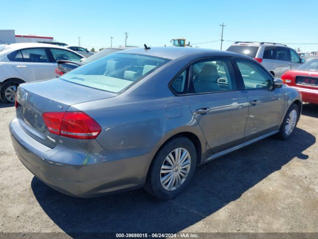 1VWAT7A34FC024626 Volkswagen Passat 1.8t S