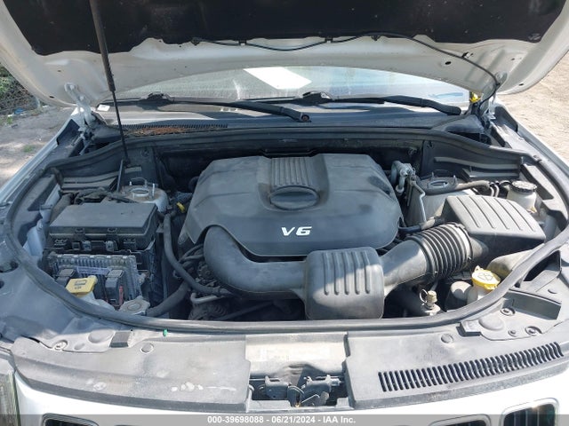 1C4RJFAG1FC675849 Jeep Grand Cherokee Laredo