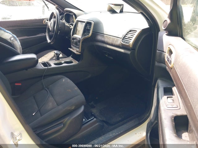 1C4RJFAG1FC675849 Jeep Grand Cherokee Laredo