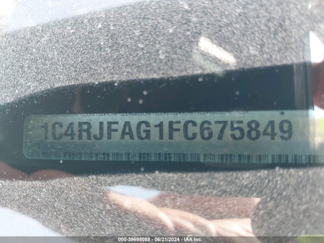 1C4RJFAG1FC675849 Jeep Grand Cherokee Laredo