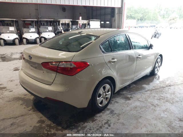KIA FORTE LX 2015 KNAFK4A64F5295692 Image 4