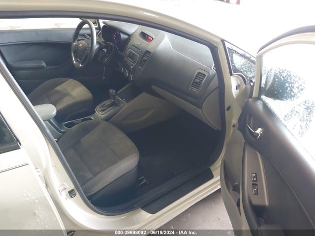 KIA FORTE LX 2015 KNAFK4A64F5295692 Image 5