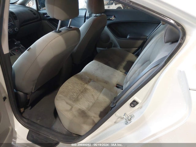 KIA FORTE LX 2015 KNAFK4A64F5295692 Image 8
