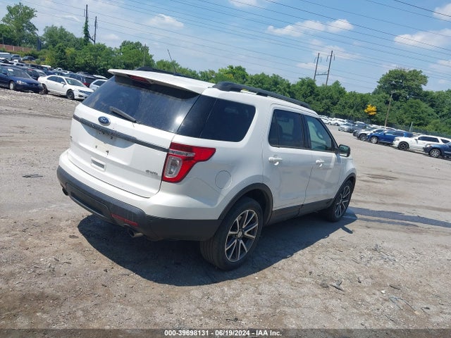 Ford EXPLORER XLT 2015 1FM5K8D87FGA06422 Image 4