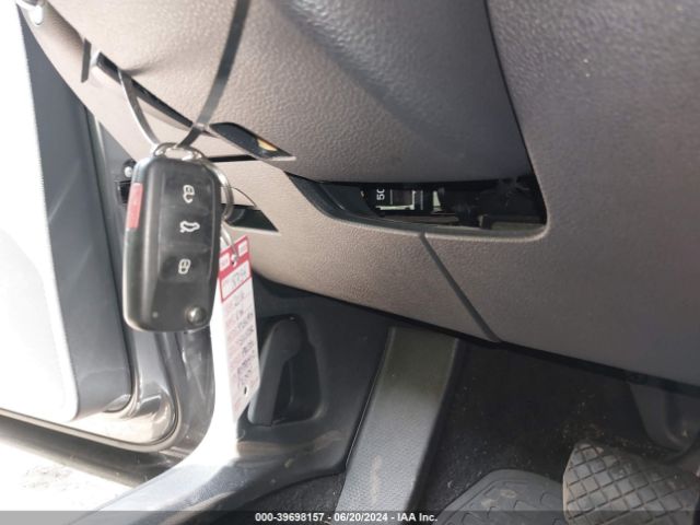 WVGAV7AXXGW591614 Volkswagen TIGUAN S