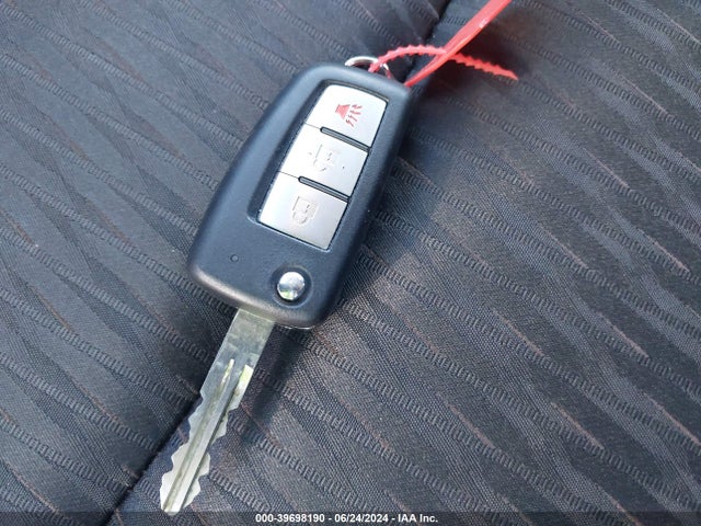KNMAT2MVXJP532880 Nissan ROGUE S