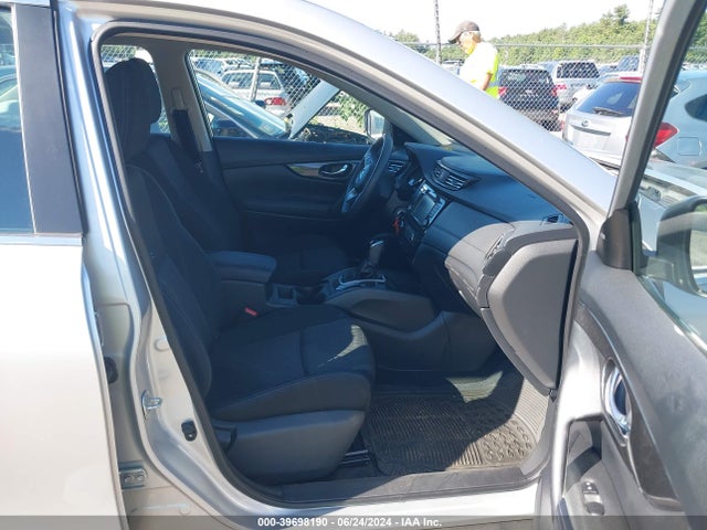 KNMAT2MVXJP532880 Nissan ROGUE S