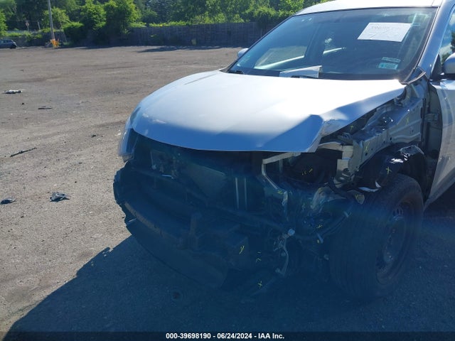KNMAT2MVXJP532880 Nissan ROGUE S
