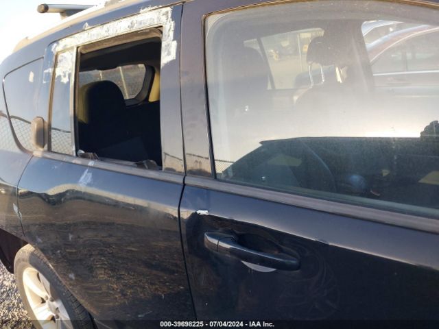 1C4NJCBB0FD409975 Jeep Compass Sport
