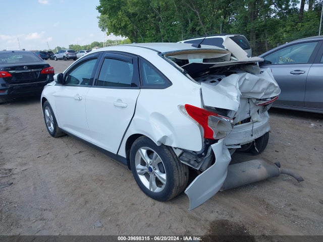 Ford FOCUS SE 2014 1FADP3F2XEL171793 Image 3