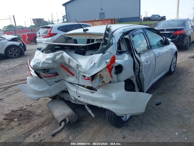 Ford FOCUS SE 2014 1FADP3F2XEL171793 Image 6