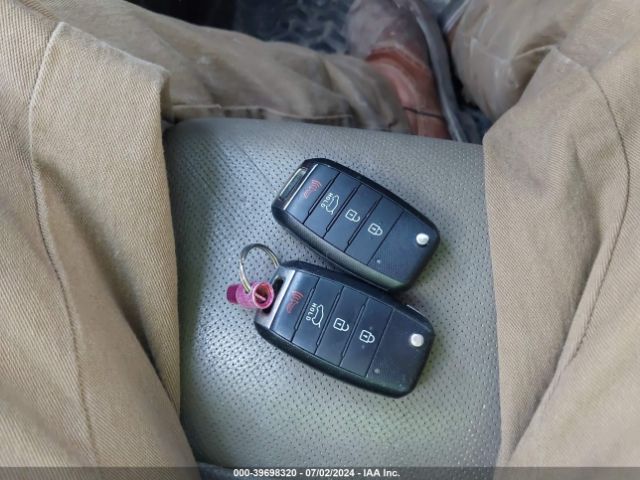 KNDJP3A59E7735425 KIA SOUL +
