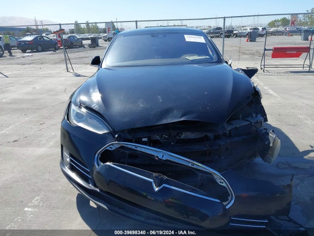 Tesla Model S 60/70/85 2015 5YJSA1E1XFF112439 Image 12