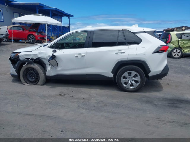 Toyota RAV4 LE 2024 JTMG1RFVXRD103807 Image 14