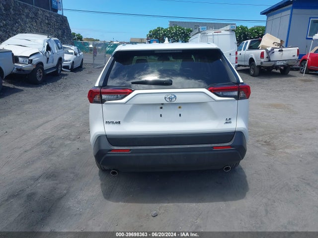 Toyota RAV4 LE 2024 JTMG1RFVXRD103807 Image 16