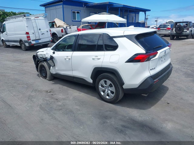 Toyota RAV4 LE 2024 JTMG1RFVXRD103807 Image 3
