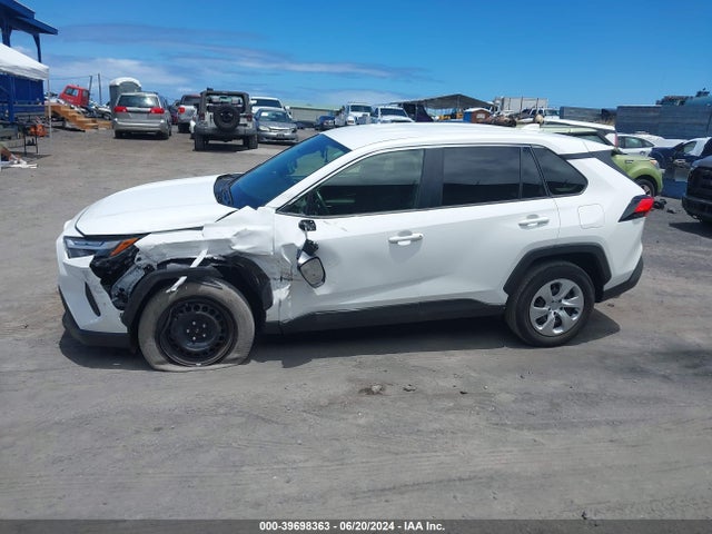 Toyota RAV4 LE 2024 JTMG1RFVXRD103807 Image 6