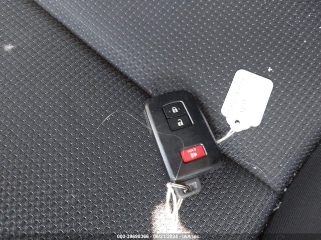 Toyota Rav4 Xle 2018 JTMRFREV7JD239294 Image 11