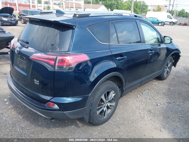 Toyota Rav4 Xle 2018 JTMRFREV7JD239294 Image 4