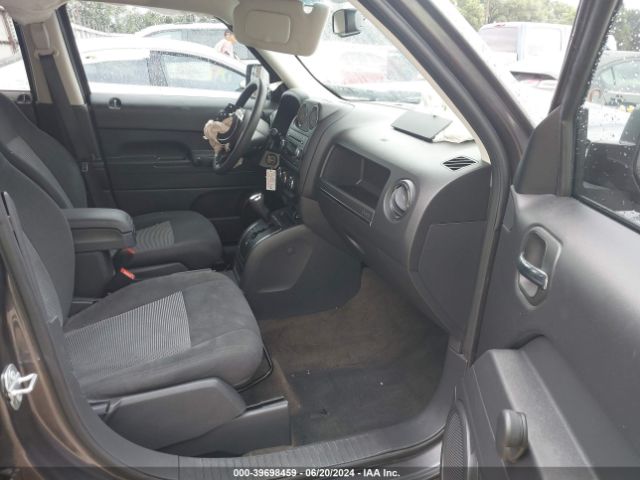 1C4NJPBA3HD118775 Jeep Patriot Sport Fwd