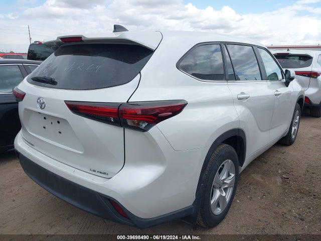 Toyota Highlander Le 2024 5TDKDRBH9RS537755 Image 4