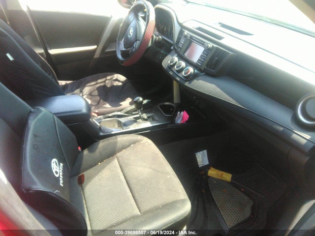 Toyota RAV4 LE 2016 JTMBFREV1GJ097584 Image 5